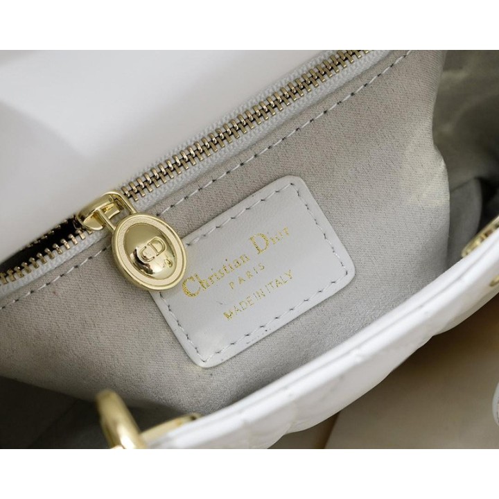Ledertasche von CD