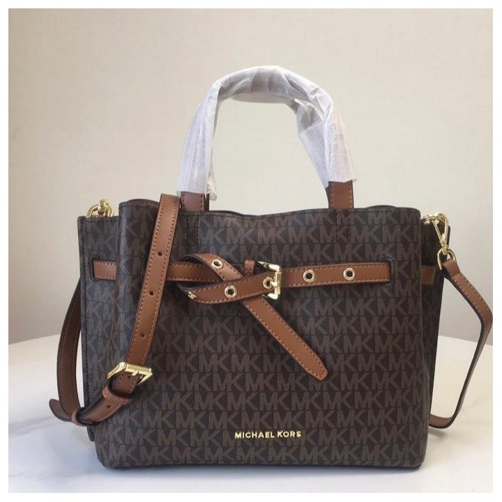 Tasche mit Griff und Schlaufe