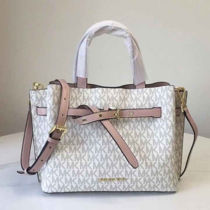 Tasche mit Griff und Schlaufe