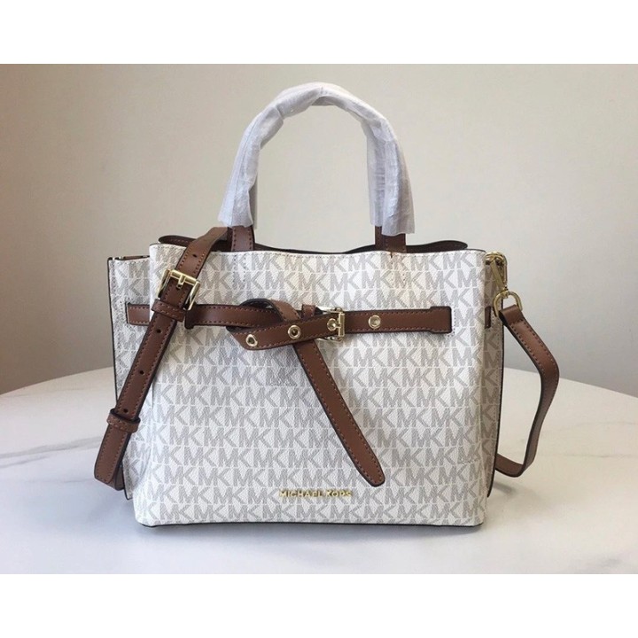 Tasche mit Griff und Schlaufe