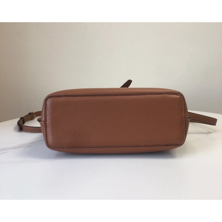Tasche mit Griff und Schlaufe