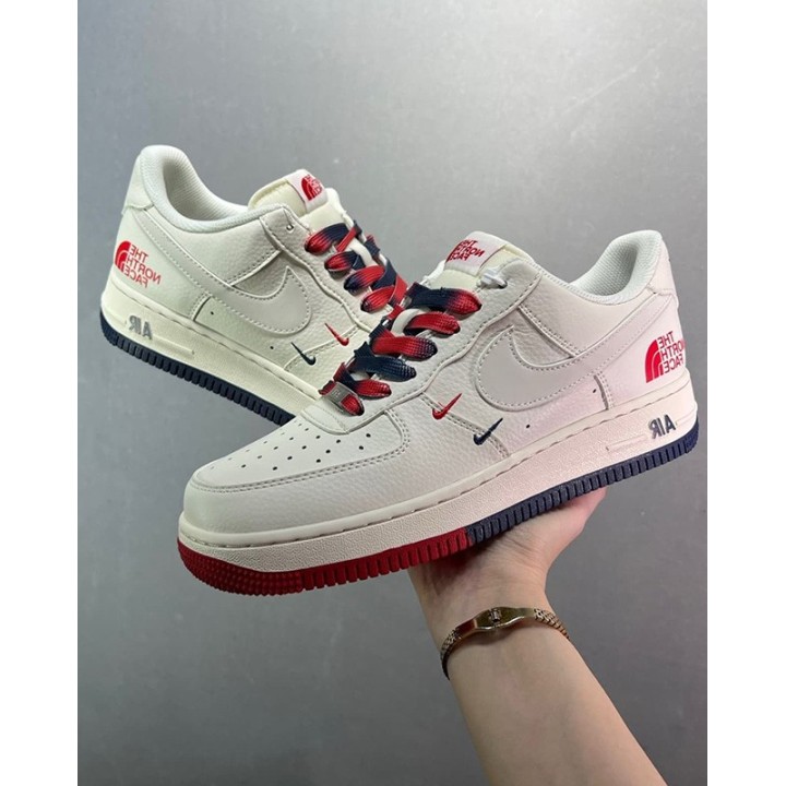 Nike Air Force Supreme x The North Face 1 07 Low