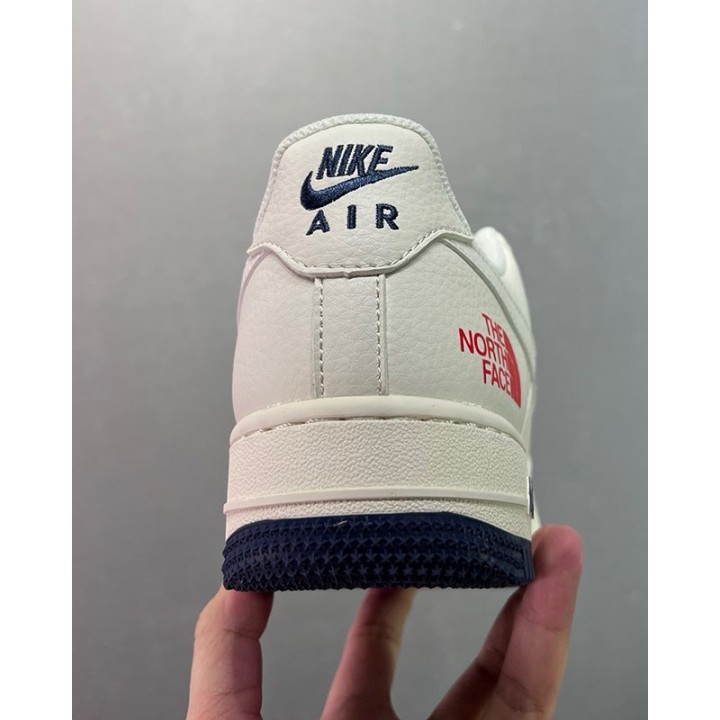 Nike Air Force Supreme x The North Face 1 07 Low