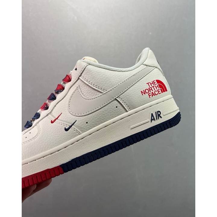 Nike Air Force Supreme x The North Face 1 07 Low