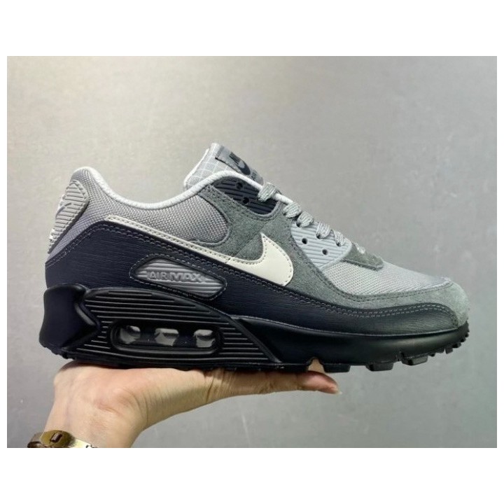 Bald erhältlich - Air Max90