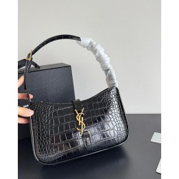 Tasche aus LACKLEDER MIT KROKOPRÄGUNG